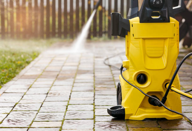 Best Pool Deck Cleaning  in Northwest Harbor, NY